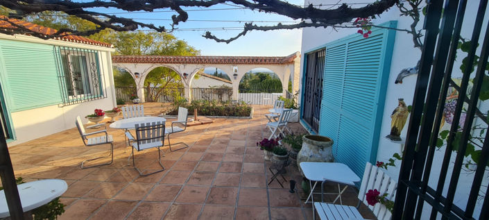 Image No.2-4 Bed Villa for sale