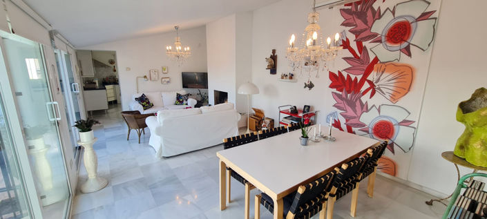 Image No.8-4 Bed Villa for sale