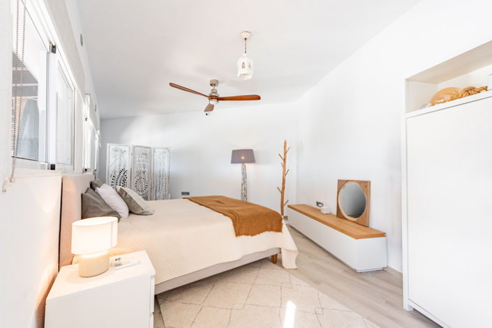Image No.15-4 Bed House for sale