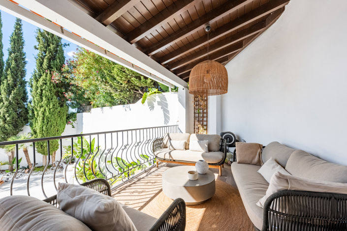 Image No.16-4 Bed House for sale