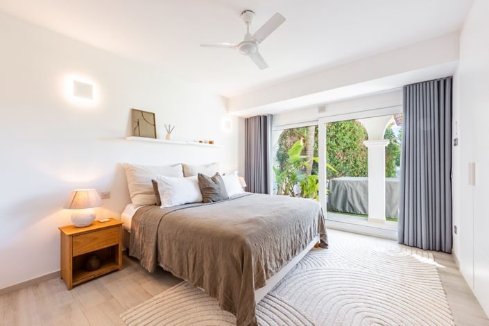 Image No.23-4 Bed House for sale