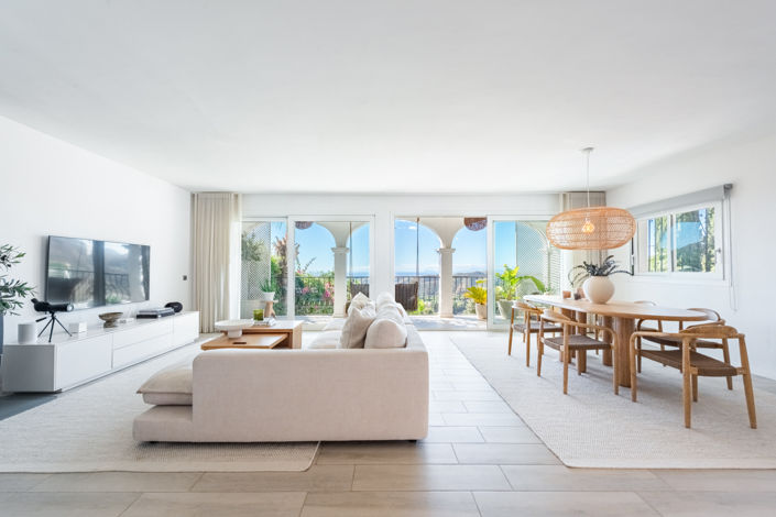Image No.3-4 Bed House for sale