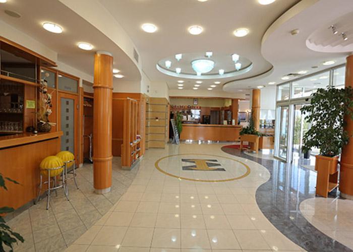 Image No.13-60 Bed Property for sale