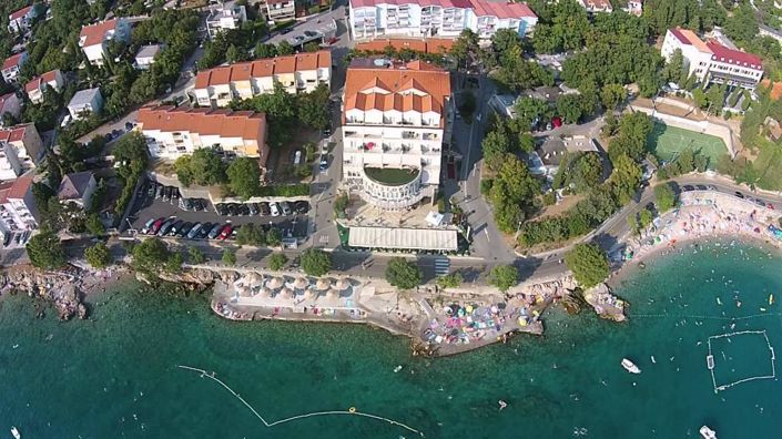 Image No.2-60 Bed Property for sale