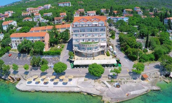 Image No.3-60 Bed Property for sale