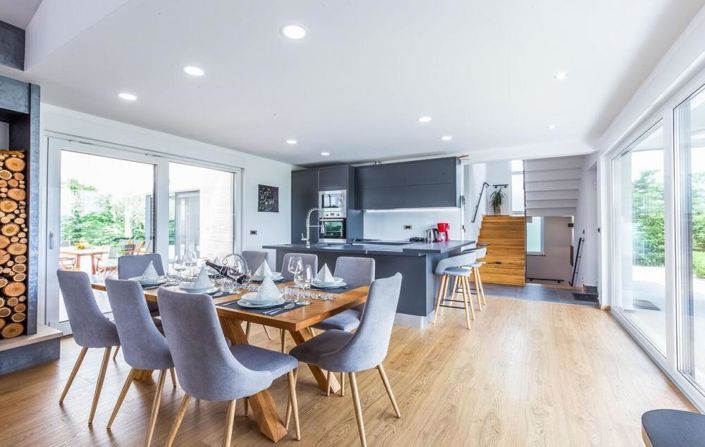 Image No.13-4 Bed Property for sale