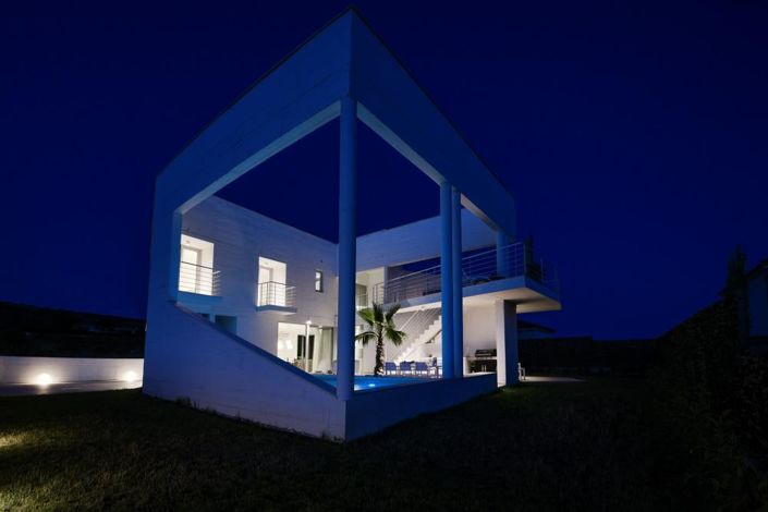 Image No.23-4 Bed Property for sale