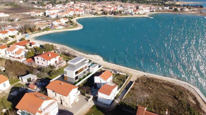 Image No.1-Propriété de 4 chambres à vendre à Croatie
