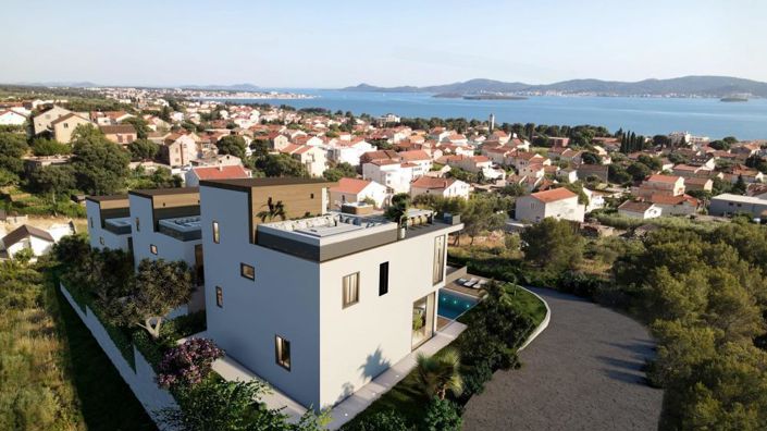 Image No.5-3 Bed Property for sale