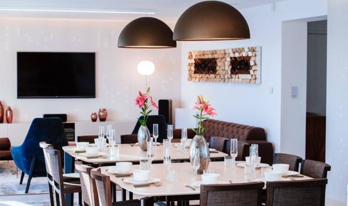 Image No.12-6 Bed Property for sale