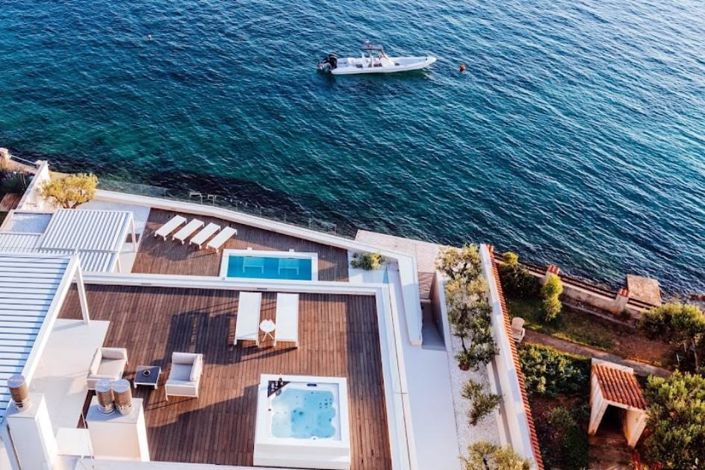 Image No.6-6 Bed Property for sale