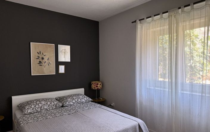 Image No.10-10 Bed Property for sale