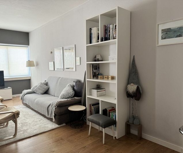 Image No.8-10 Bed Property for sale