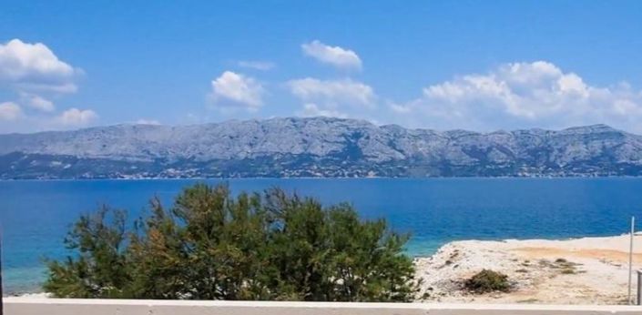 Image No.2-6 Bed Property for sale