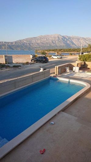 Image No.6-6 Bed Property for sale