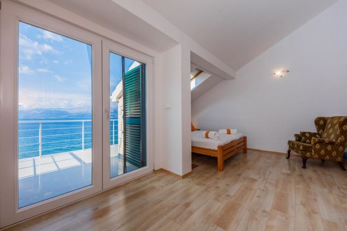 Image No.13-Propriété de 4 chambres à vendre à Splitska