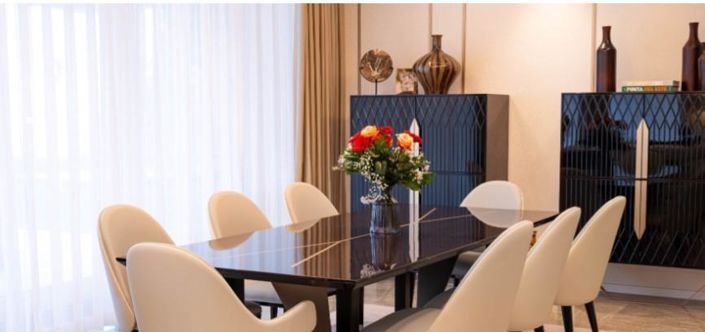 Image No.14-5 Bed Property for sale