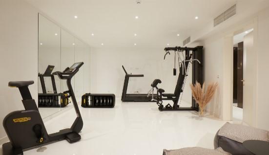 Image No.9-5 Bed Property for sale