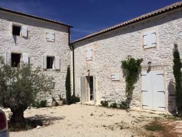 141104-541209