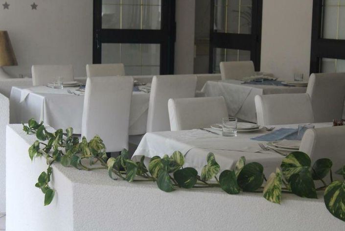 Image No.8-10 Bed Property for sale