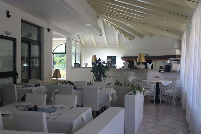 Image No.9-10 Bed Property for sale