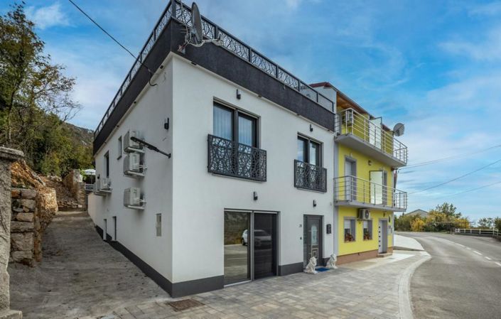 Image No.1-Propriété de 4 chambres à vendre à Croatie