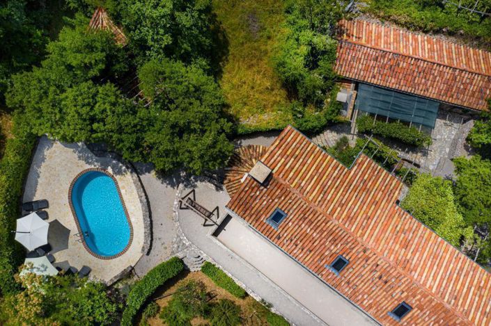 Image No.3-6 Bed Property for sale