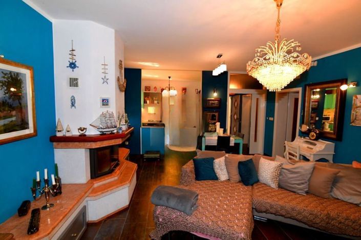 Image No.5-6 Bed Property for sale