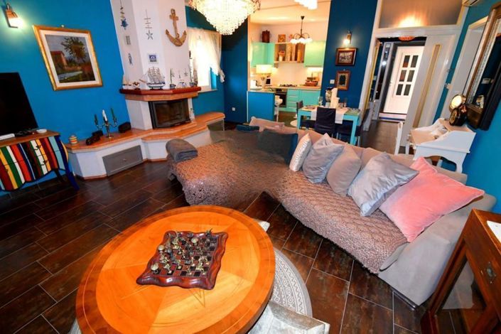 Image No.7-6 Bed Property for sale