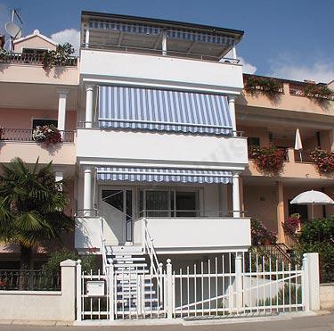 Image No.2-6 Bed Property for sale