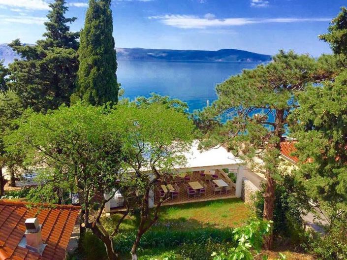 Image No.1-Propriété de 19 chambres à vendre à Croatie