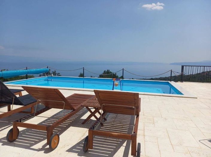 Image No.1-Propriété de 35 chambres à vendre à Opatija