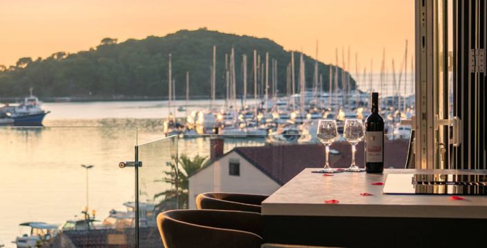 Image No.3-36 Bed Property for sale