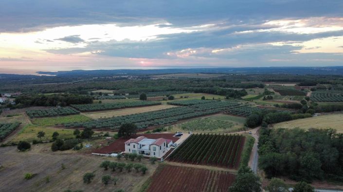 Image No.10-Propriété de 5 chambres à vendre à Kaštelir