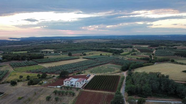 Image No.11-Propriété de 5 chambres à vendre à Kaštelir