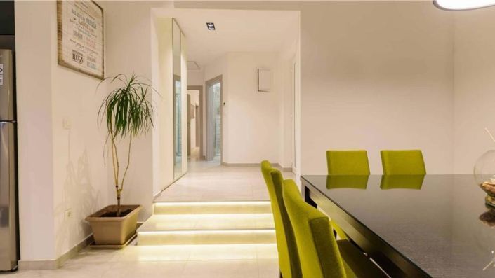 Image No.15-3 Bed Property for sale