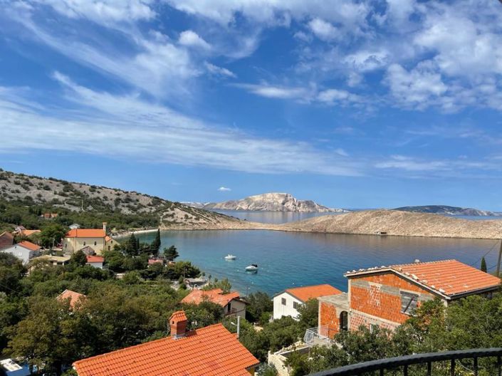 Image No.4-4 Bed Property for sale