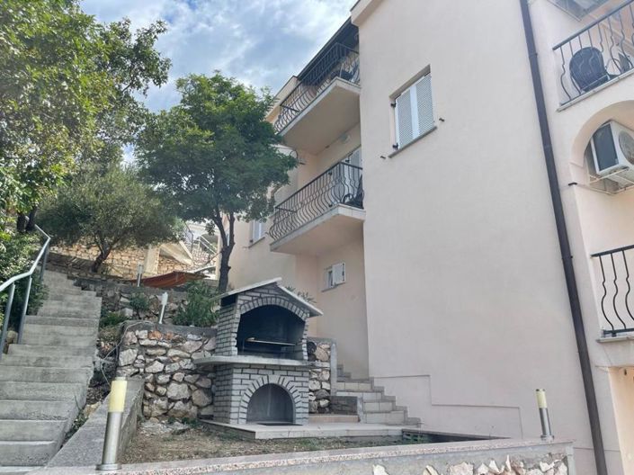 Image No.9-4 Bed Property for sale