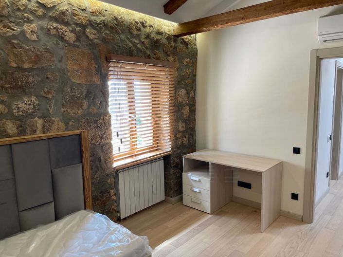 Image No.10-2 Bed Property for sale