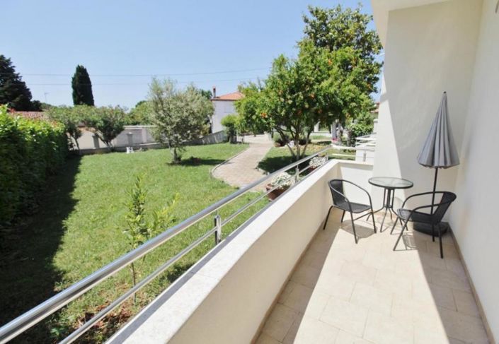 Image No.14-8 Bed Property for sale