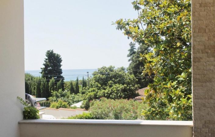 Image No.3-Propriété de 8 chambres à vendre à Umag