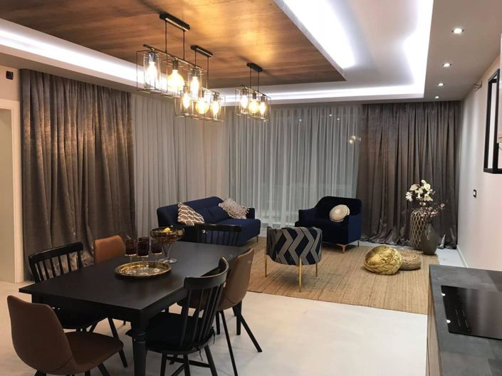 Image No.7-4 Bed Property for sale