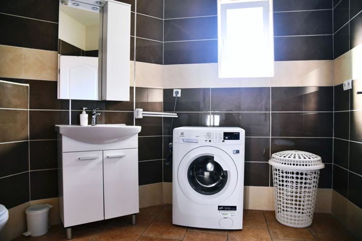 Image No.6-Propriété de 10 chambres à vendre à Croatie