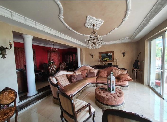 Image No.3-Propriété de 12 chambres à vendre à Lovran