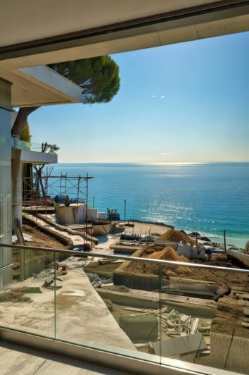 Image No.2-8 Bed Property for sale