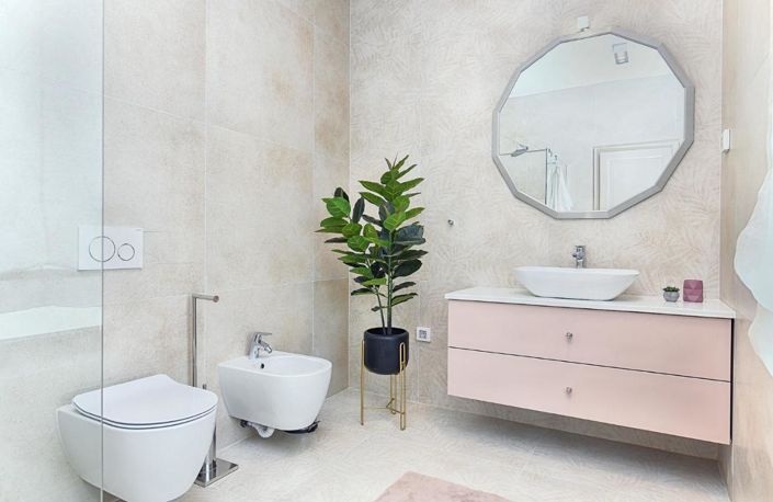 Image No.12-4 Bed Property for sale