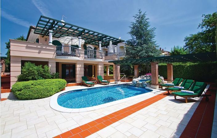 Image No.1-8 Bed Property for sale