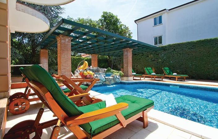 Image No.6-8 Bed Property for sale