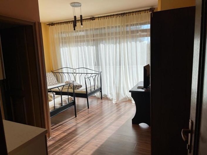 Image No.7-10 Bed Property for sale