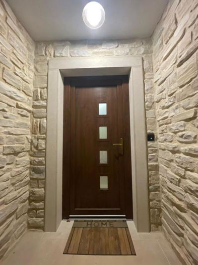 Image No.21-3 Bed Property for sale